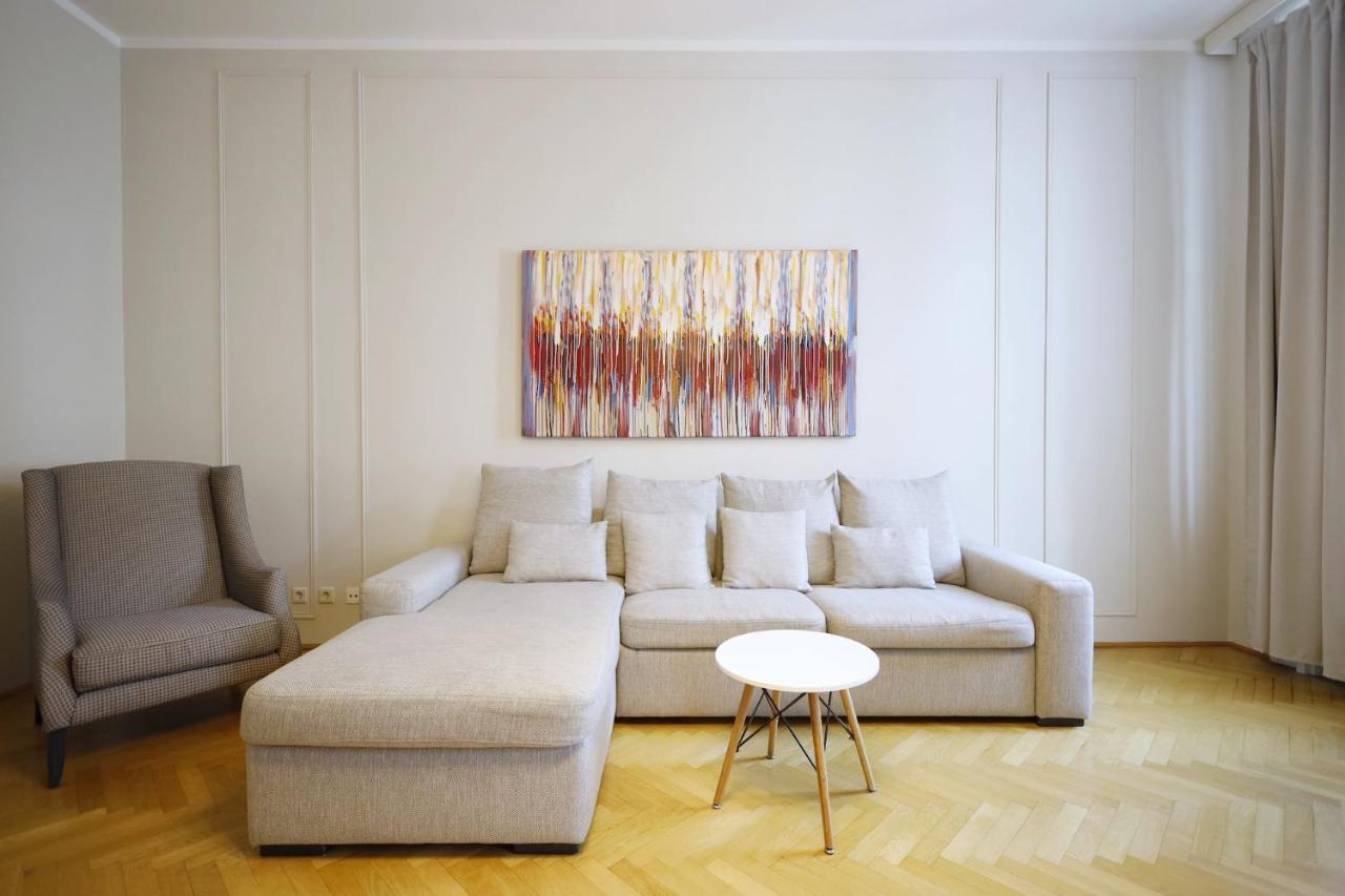 Heymi Apartments Karlsplatz Вена Экстерьер фото