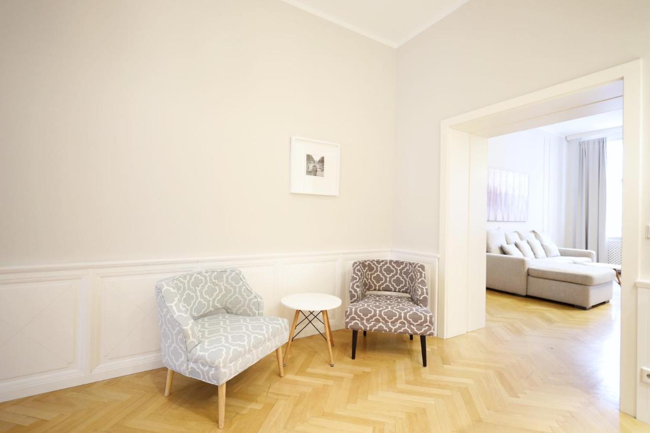 Heymi Apartments Karlsplatz Вена Экстерьер фото