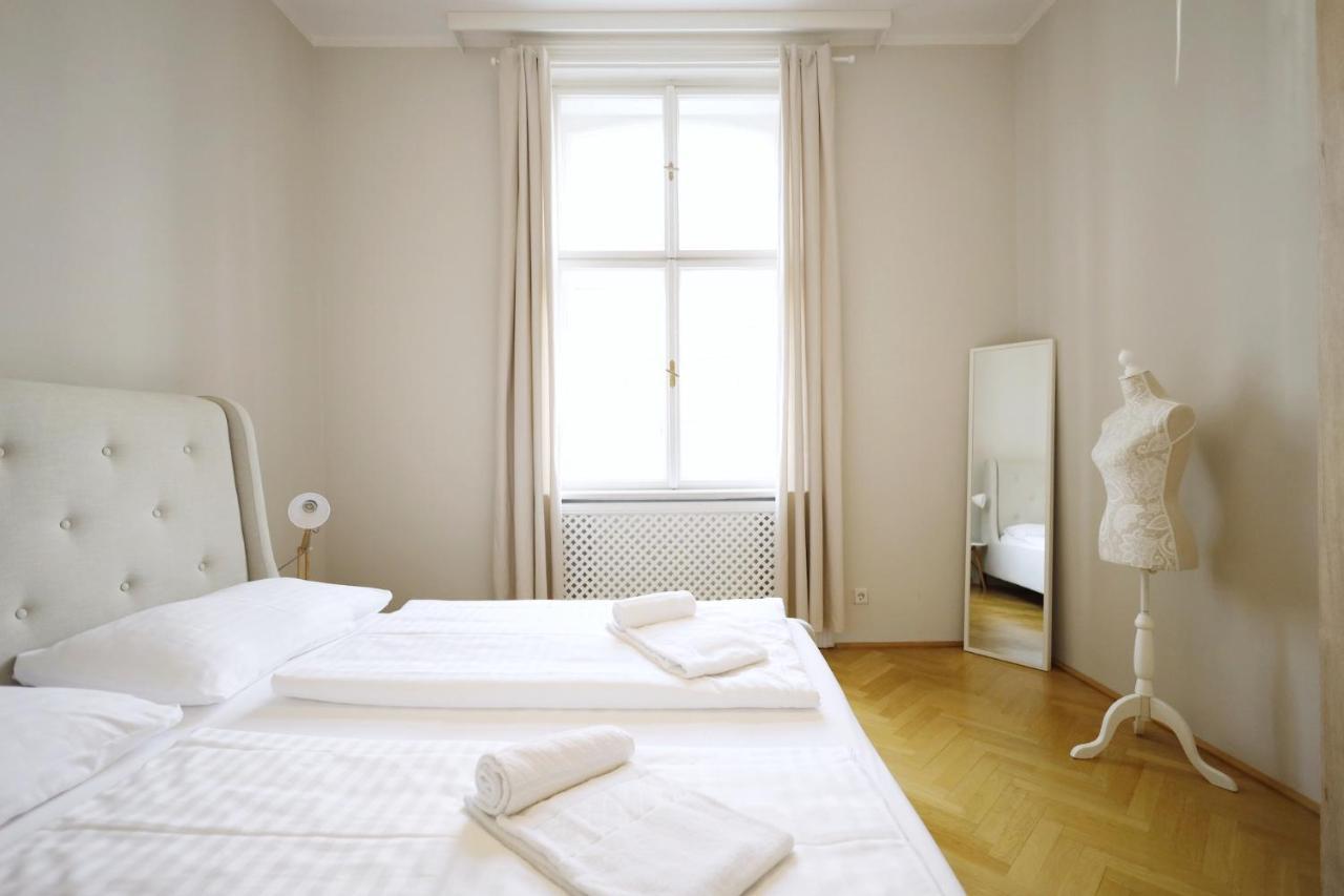 Heymi Apartments Karlsplatz Вена Экстерьер фото
