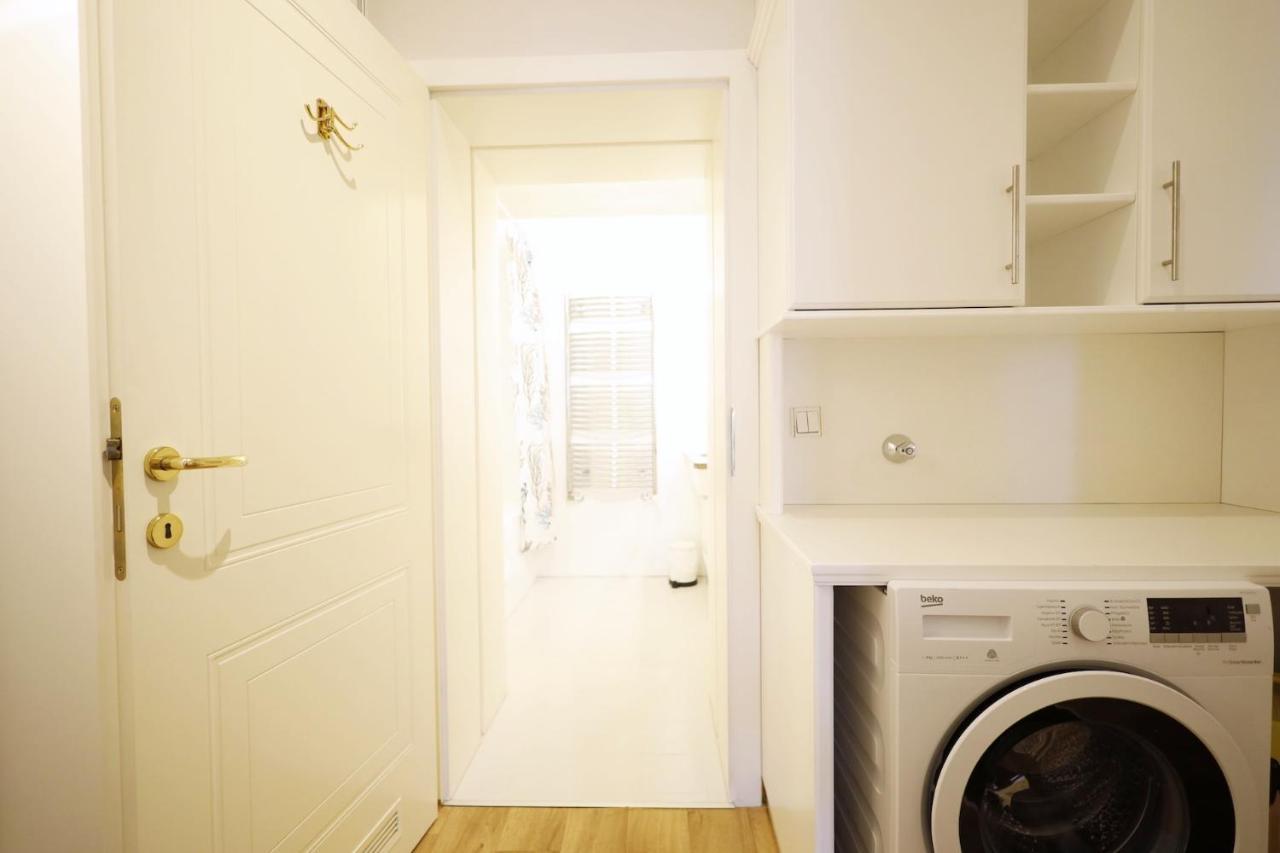 Heymi Apartments Karlsplatz Вена Экстерьер фото