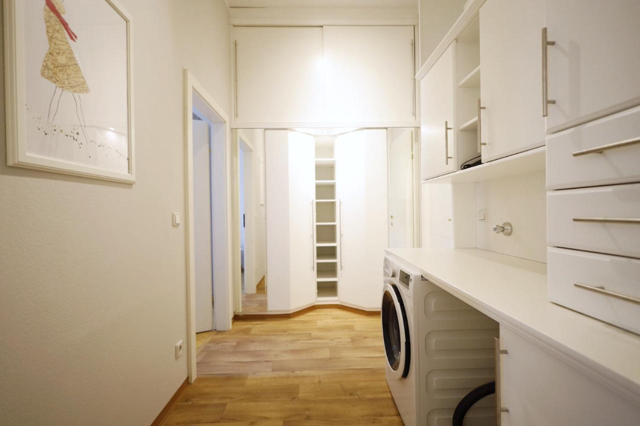 Heymi Apartments Karlsplatz Вена Экстерьер фото